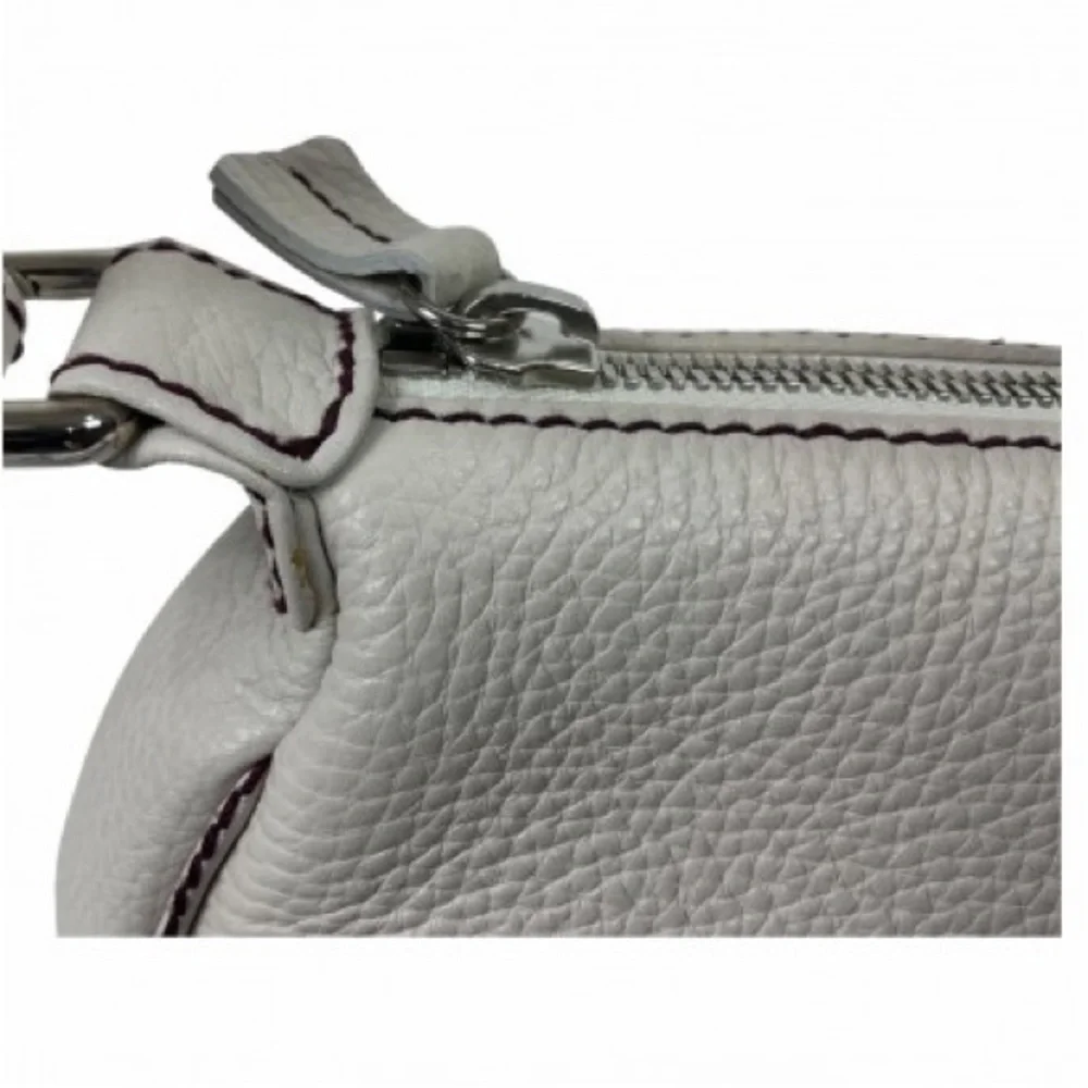 EUC! Authentic vintage Chanel embossed pebble leather bag - Picture 6 of 16